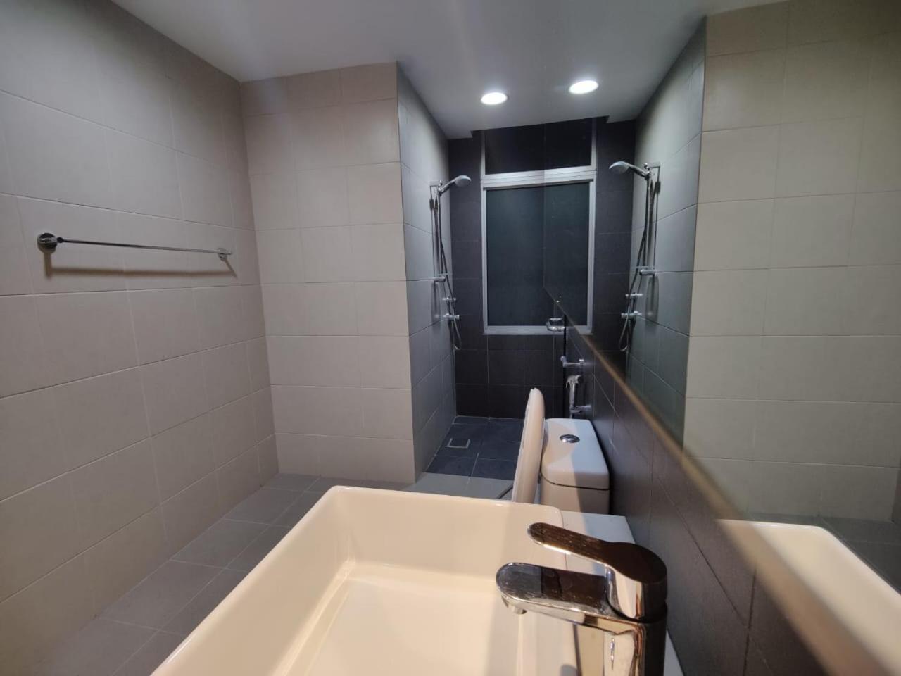 Mulberry Verve Suites Kl Mid Valley كوالالمبور المظهر الخارجي الصورة